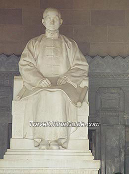 A statue of Dr. Sun Yat-sen